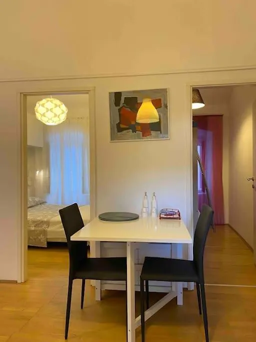Modern Apartment In The Heart Of Old Town Rab Town Croazia