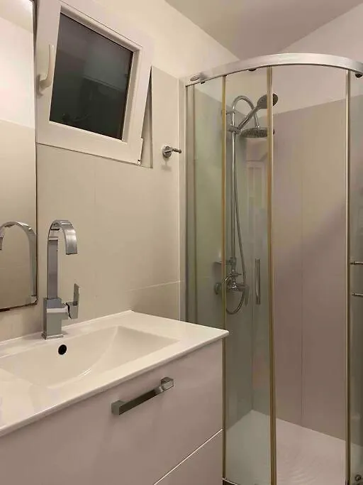 Modern Apartment In The Heart Of Old Town Rab Town 0*,  Croazia