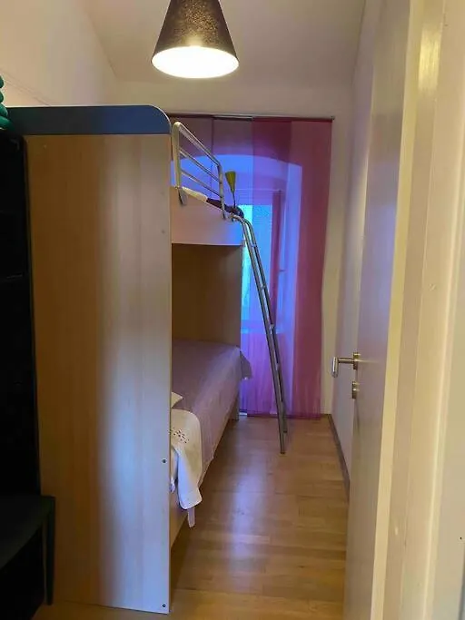 Modern Apartment In The Heart Of Old Town Rab Town Croazia