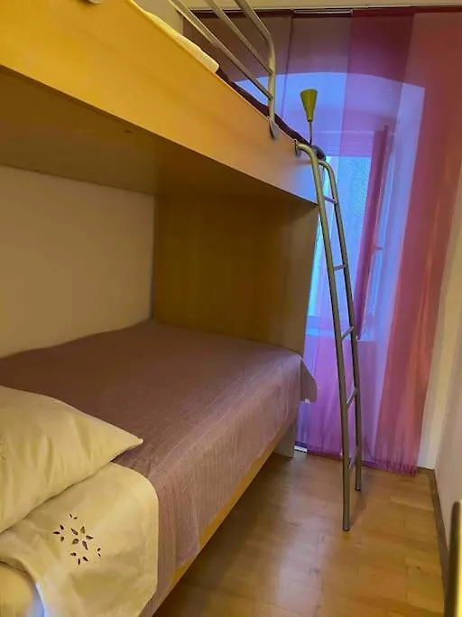 Modern Apartment In The Heart Of Old Town Rab Town Croazia